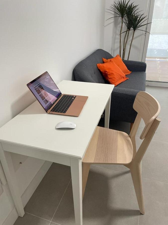 Ferienwohnung Encantador Piso Con Terraza Y Piscina Benalmádena Exterior foto
