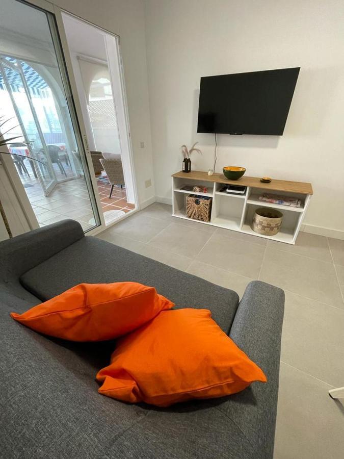 Ferienwohnung Encantador Piso Con Terraza Y Piscina Benalmádena Exterior foto
