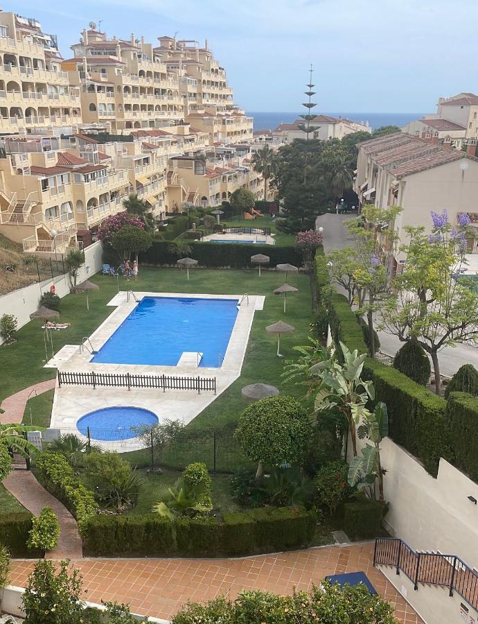 Ferienwohnung Encantador Piso Con Terraza Y Piscina Benalmádena Exterior foto