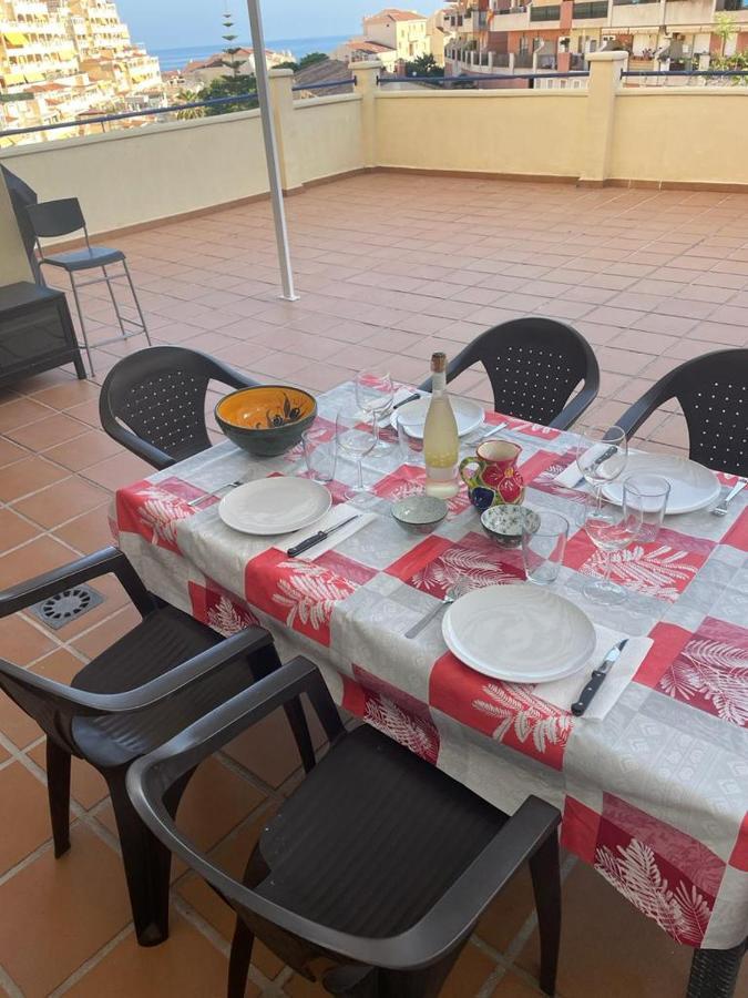 Ferienwohnung Encantador Piso Con Terraza Y Piscina Benalmádena Exterior foto