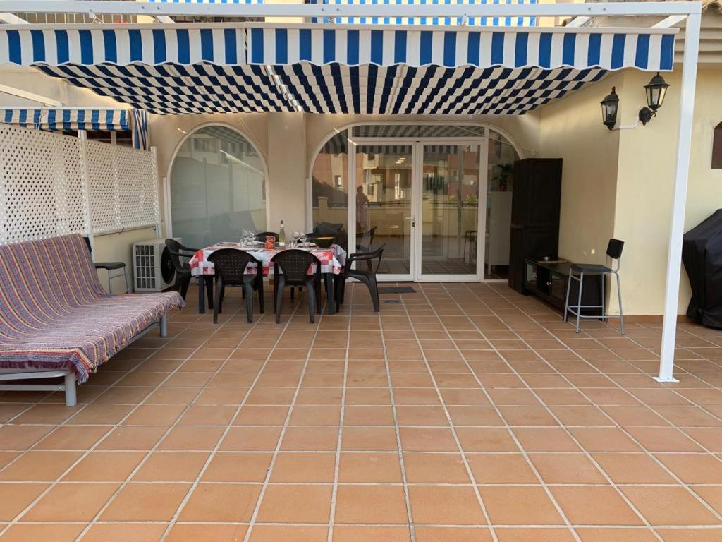 Ferienwohnung Encantador Piso Con Terraza Y Piscina Benalmádena Exterior foto
